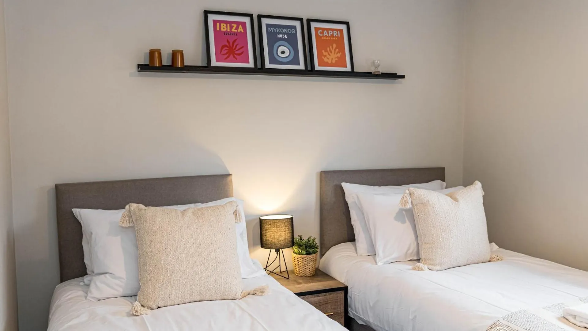 Parkstone Central By Grandeur Property Poole
